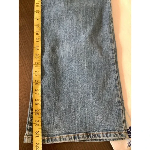 Levis 550 Relaxed Boot Cut Jeans Womens 18W Medium Wash Stretch Denim 291018-334 - Picture 9 of 14